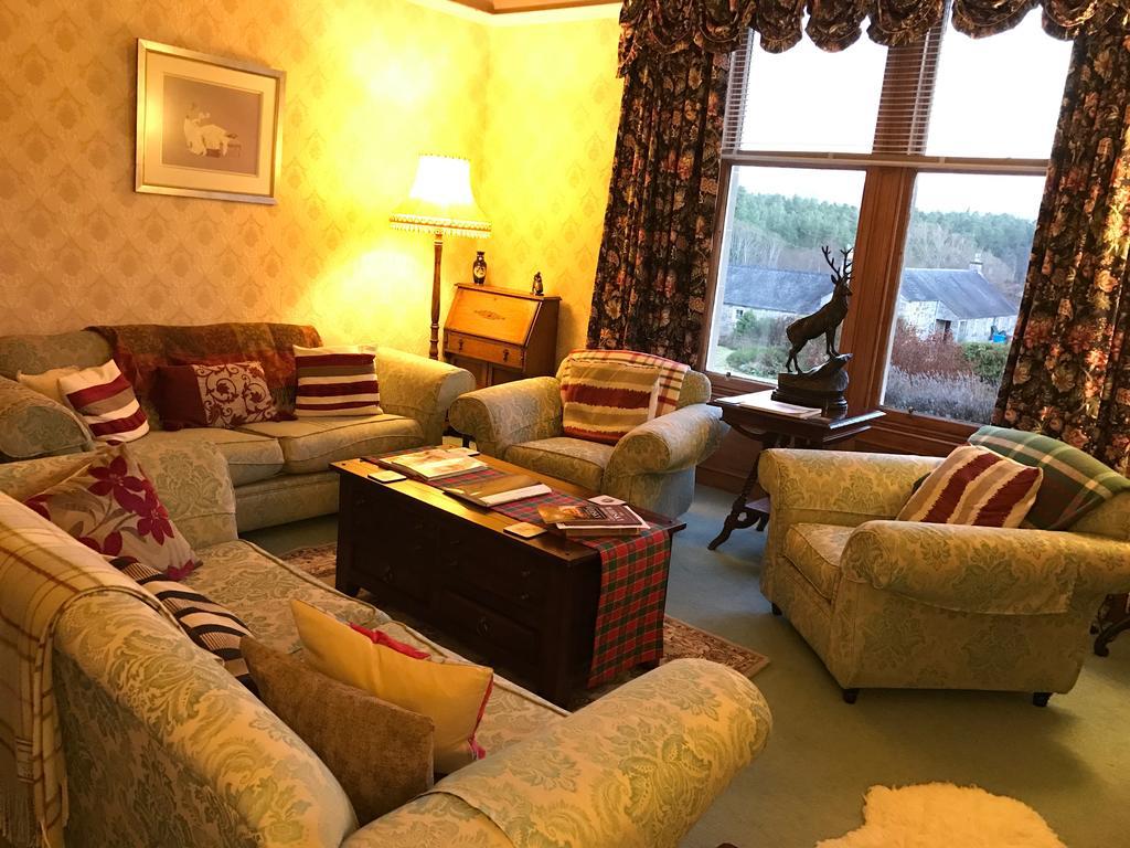 Rossmor Bed & Breakfast Grantown-on-Spey エクステリア 写真