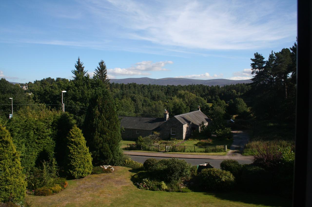 Rossmor Bed & Breakfast Grantown-on-Spey エクステリア 写真