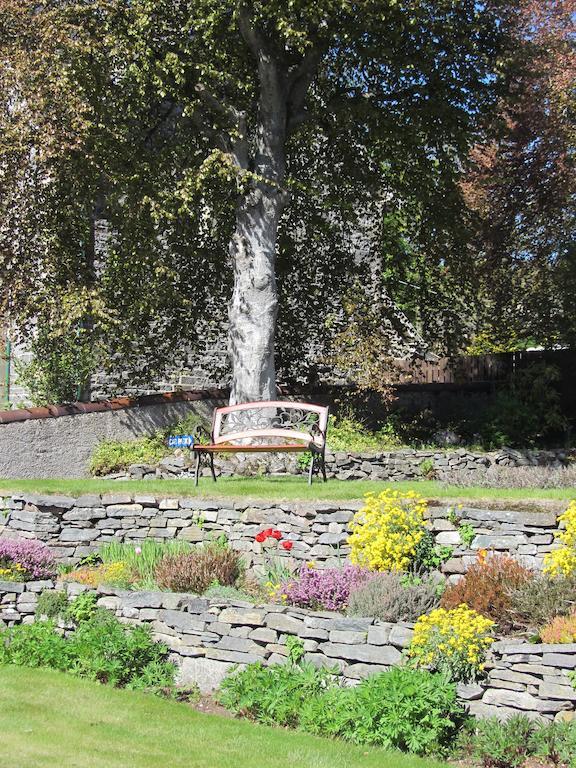 Rossmor Bed & Breakfast Grantown-on-Spey エクステリア 写真