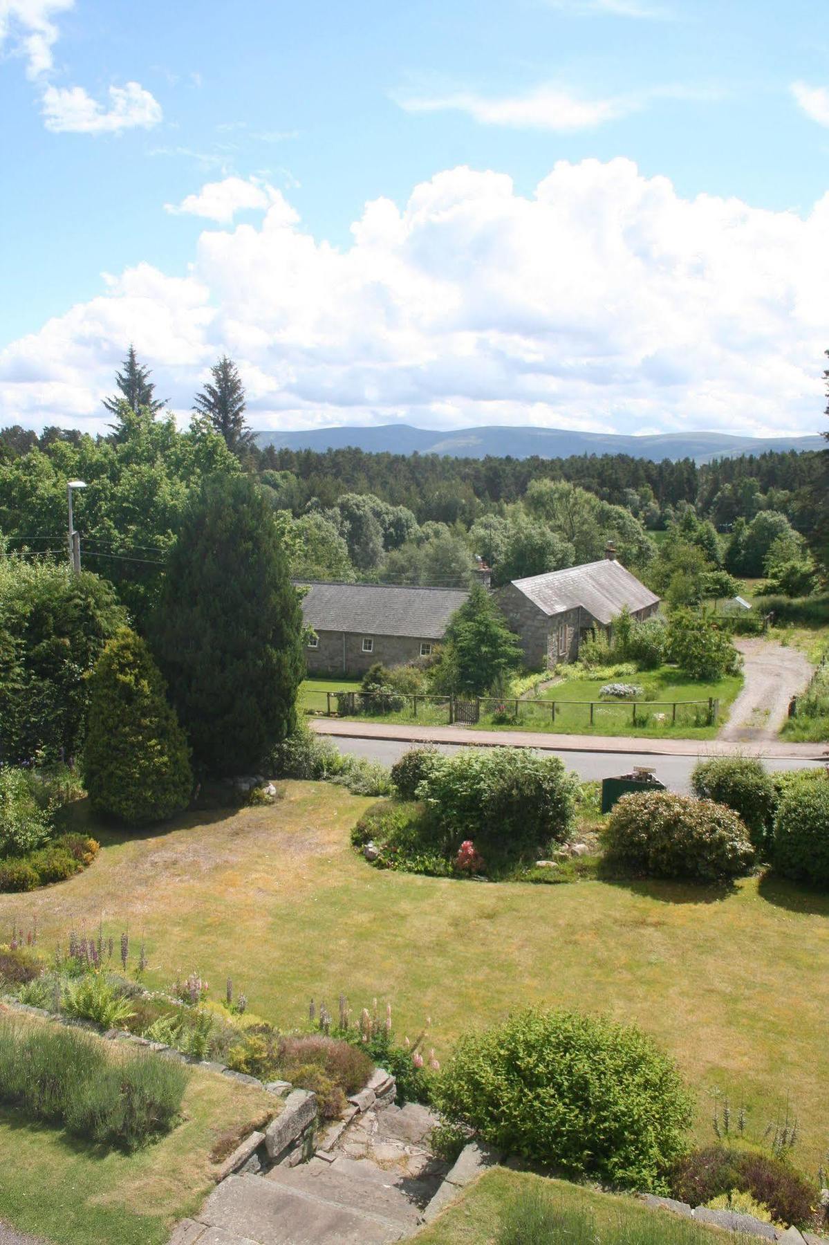 Rossmor Bed & Breakfast Grantown-on-Spey エクステリア 写真