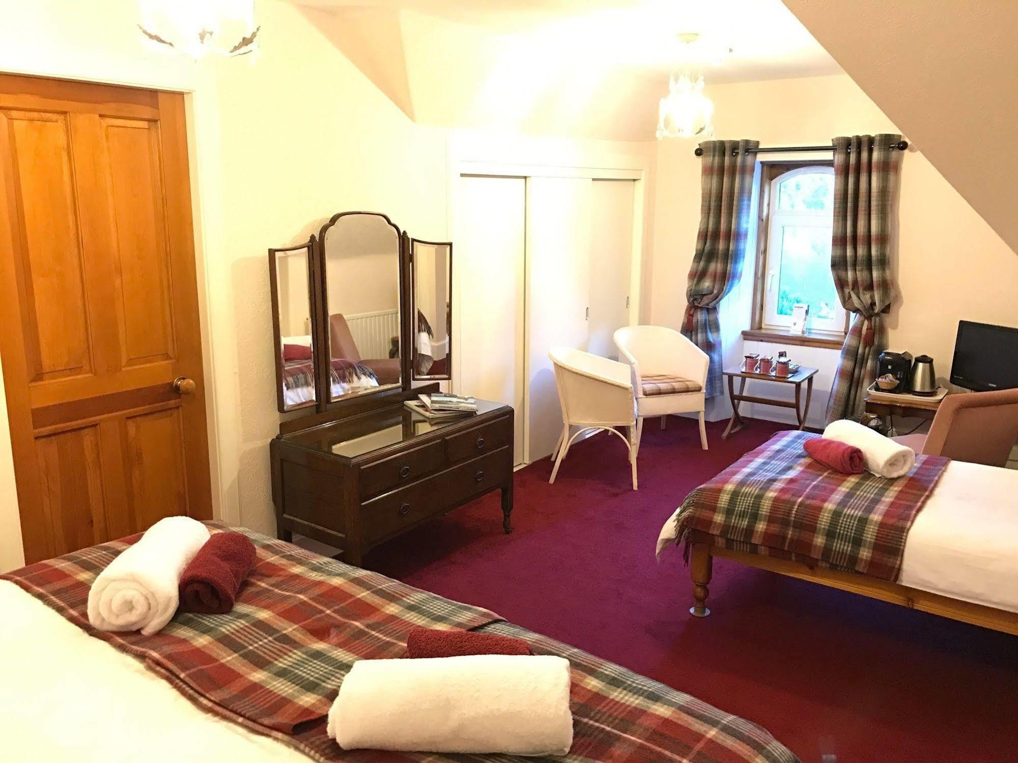 Rossmor Bed & Breakfast Grantown-on-Spey エクステリア 写真