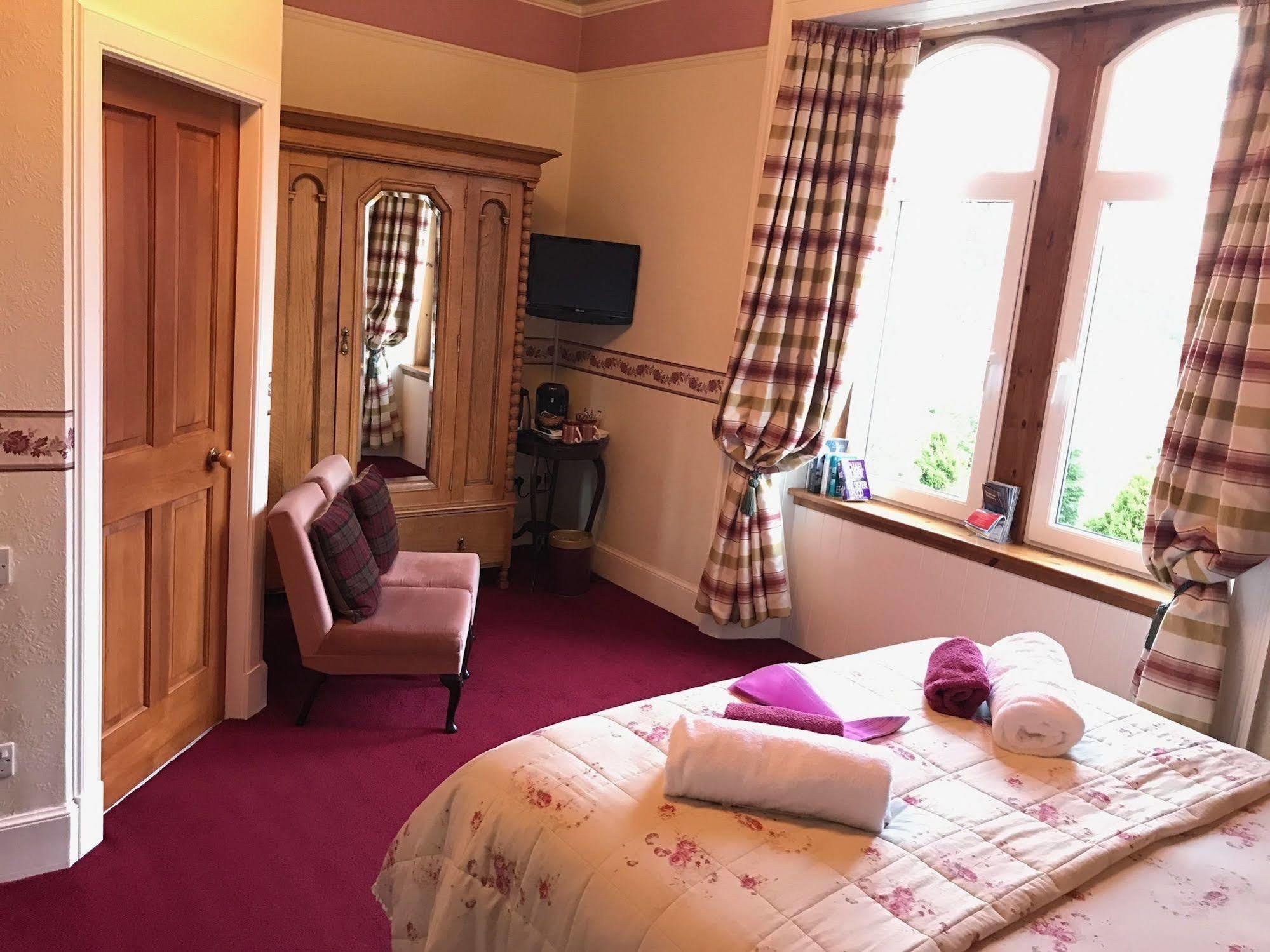 Rossmor Bed & Breakfast Grantown-on-Spey エクステリア 写真