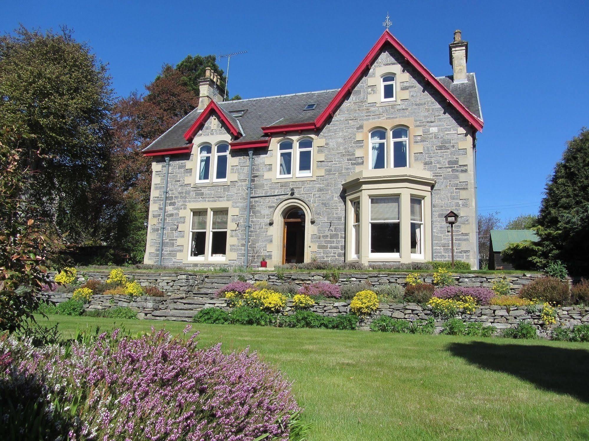 Rossmor Bed & Breakfast Grantown-on-Spey エクステリア 写真