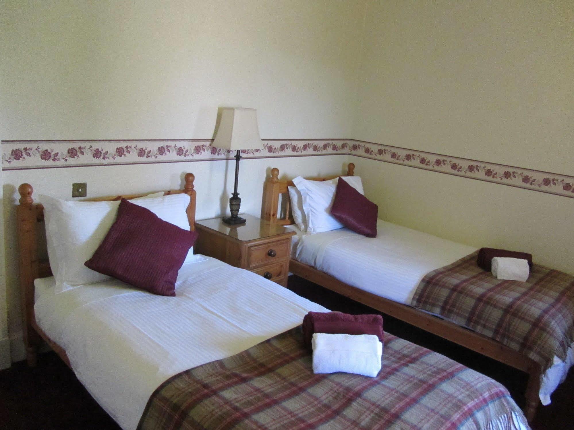 Rossmor Bed & Breakfast Grantown-on-Spey エクステリア 写真