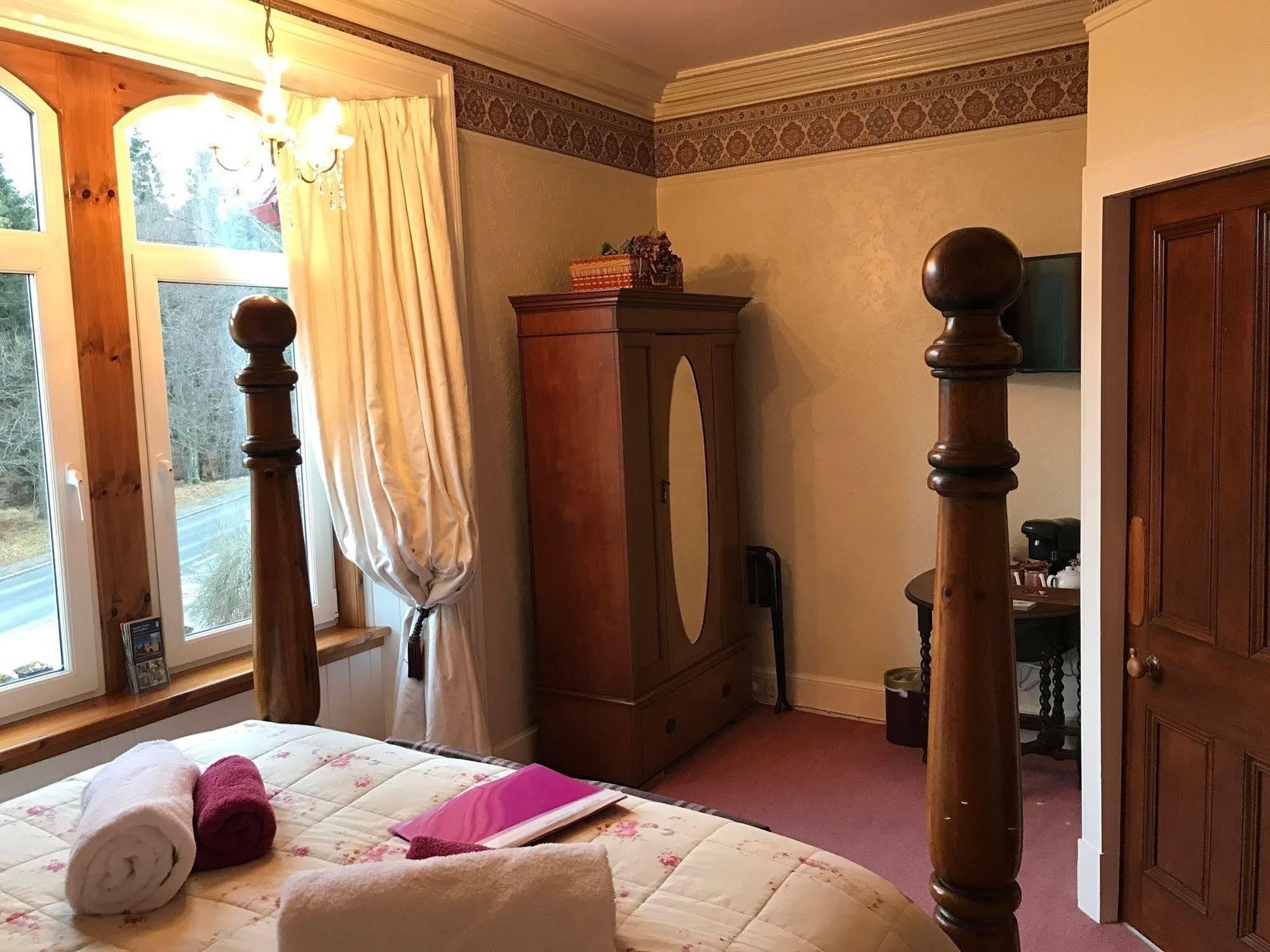 Rossmor Bed & Breakfast Grantown-on-Spey エクステリア 写真