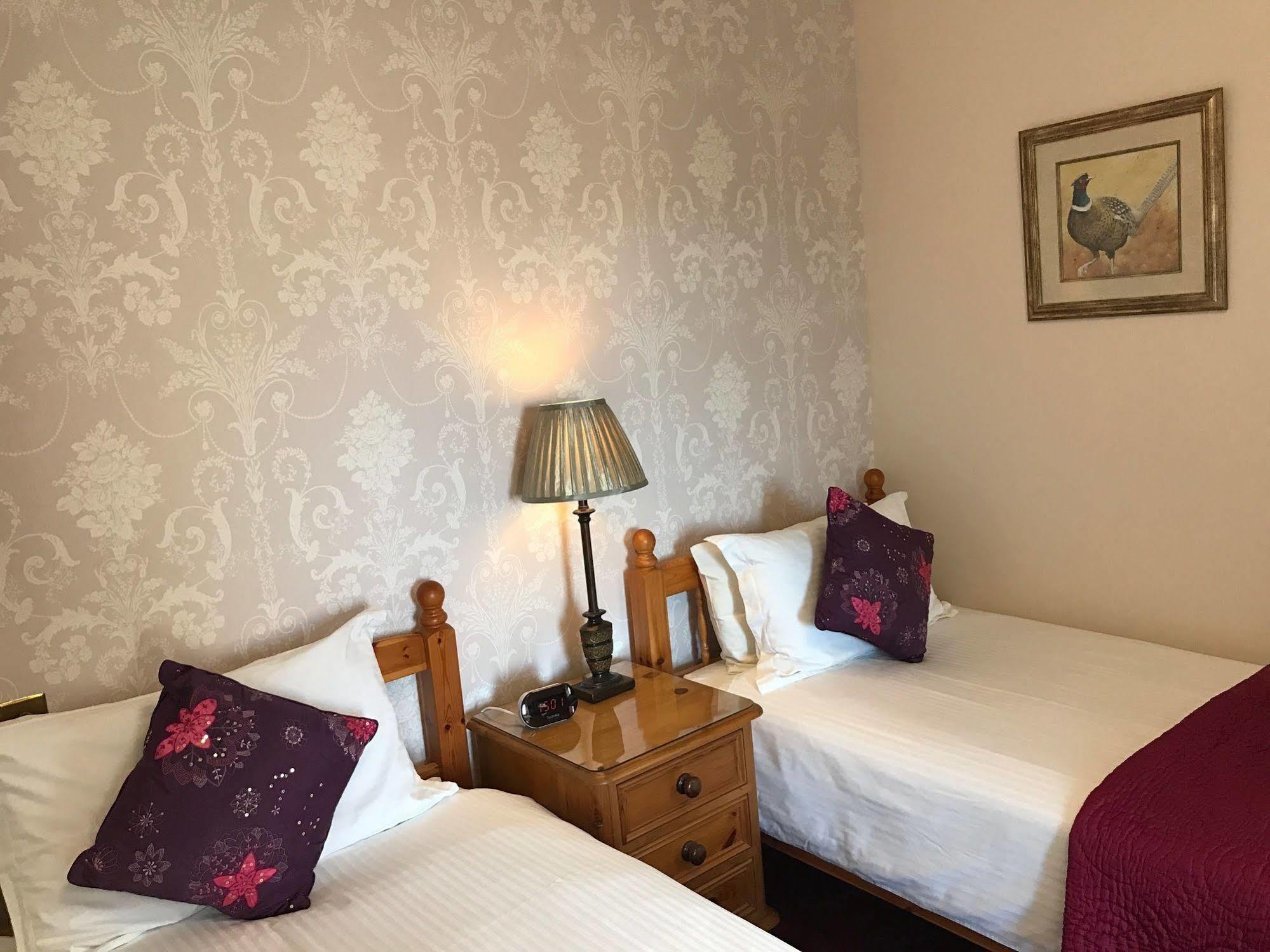 Rossmor Bed & Breakfast Grantown-on-Spey エクステリア 写真